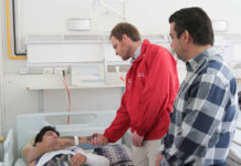 Subsecretario de Redes Asistenciales visita a pacientes en la ex Posta Central y reitera medidas para asegurar diligencias de organizaciones de Derechos Humanos MINSAL