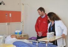 En medio de los desórdenes, Hospital Félix Bulnes atendió parto de emergencia MINSAL