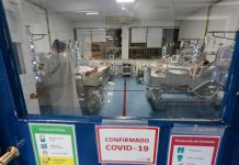 camas críticas para pacientes con COVID-19