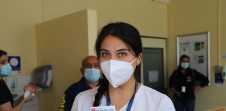 Hermanos que se desempeñan en la UCI del Hospital Van Buren fueron los primeros vacunados en Valparaíso