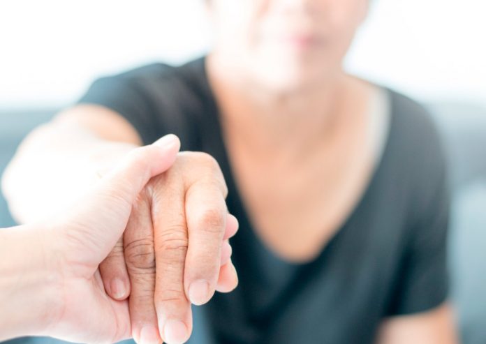 Parkinson, la relevancia de la intervención fonoaudiológica en los pacientes