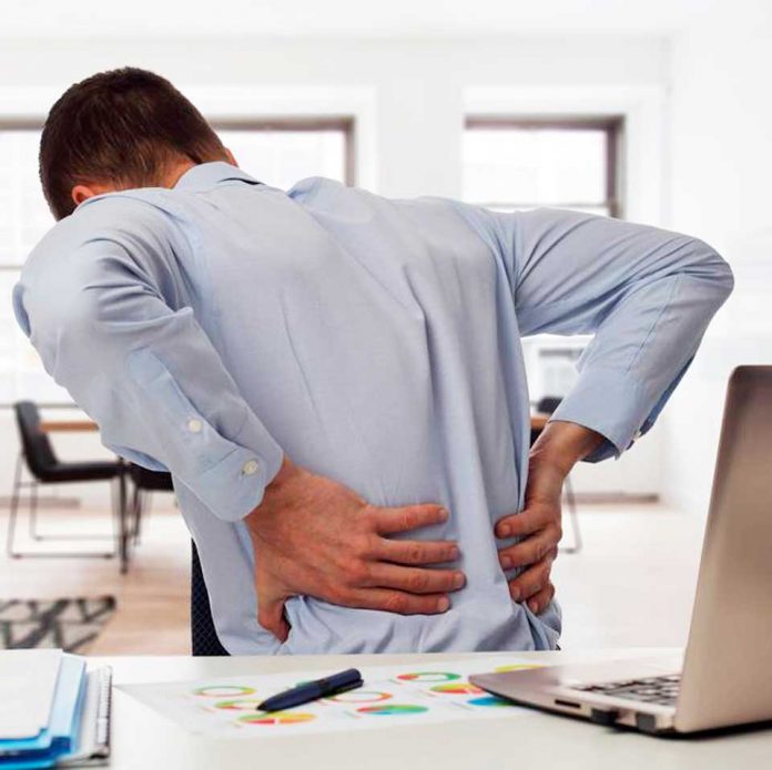 Advertencia del experto: Tratamientos para dolor de espalda y cuello van desde medidas de autocuidado hasta cirugía, aunque la prevención es la clave Advertencia del experto: Tratamientos para dolor de espalda y cuello van desde medidas de autocuidado hasta cirugía, aunque la prevención es la clave