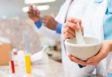 Médico hace llamado a tramitar urgentemente ley de especialidades médicas