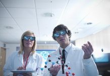 Hasta 500 mil euros para investigación: Merck ofrece becas para proyectos innovadores en salud becas de investigación para científicos