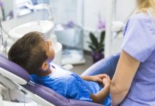 CARIES ALCANZAN UNA PREVALENCIA DE 70% EN NIÑOS DE 6 AÑOS