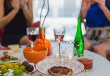 Festividades de fin de año: ¿Cómo evitar los excesos?, tips para disfrutar sin problemas gastrointestinales