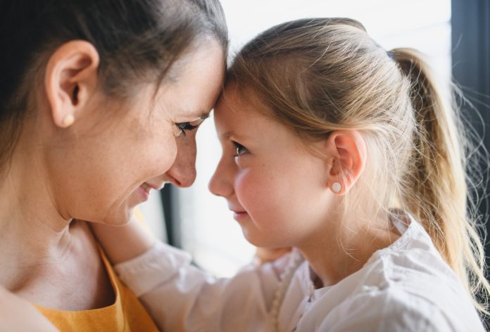 “Mi Mamá está Enferma” Charla para Hij@s de Pacientes con Cáncer de Mama