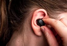 ¿Cómo cuidar la audición ante el uso habitual de audífonos