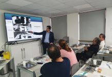 Innovador tratamiento permite tratar infecciones que afectan a los implantes dentales y evitar la pérdida ósea