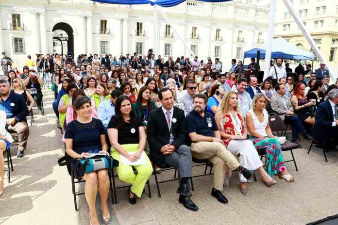 Fundación Arturo López Pérez y Gobierno Regional Metropolitano lanzan programa de prevención del cáncer de mama y cáncer cervicouterino