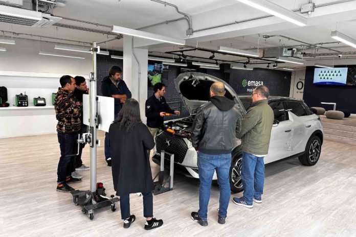 Advierten posibilidad de un déficit en personal capacitado para actuar en caso de accidentes de vehículos eléctricos Advierten posibilidad de un déficit en personal capacitado para actuar en caso de accidentes de vehículos eléctricos