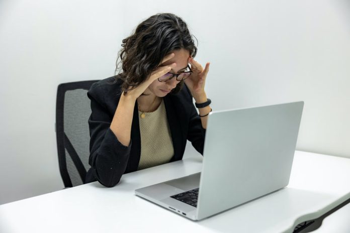 Cómo sobrellevar el estrés de fin de año y generar un positivo ambiente laboral