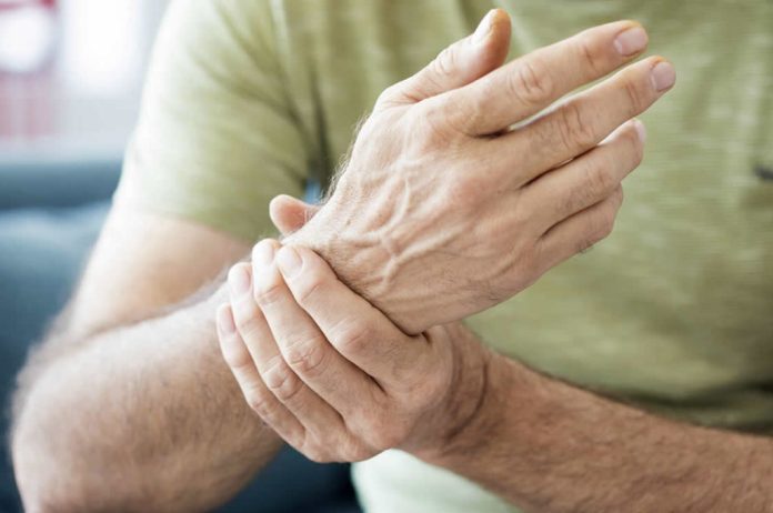 Osteoporosis: una patología silenciosa que está afectando al 22% de la población chilena