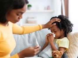 Alerta para los expertos: 3 señales de que su hijo enfermo puede necesitar acudir a un profesional de la atención médica