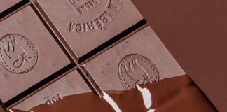 Jamás guarde el chocolate en el refrigerador: absorberá olores y se manchará por la humedad