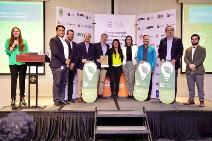 FEMSA Salud recibe Sello Verde IE por el uso de energías 100% renovables en sus operaciones