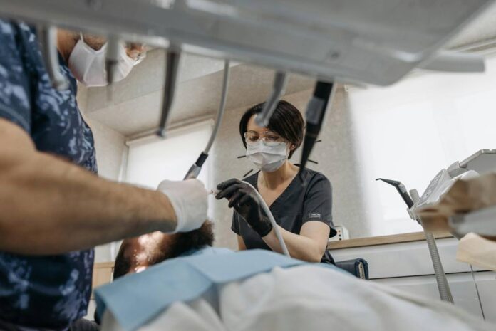 Dinero y miedo: ¿Por qué la gente no va al dentista?