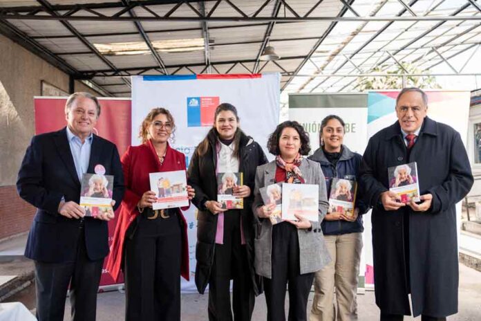 Fundación Las Rosas presenta innovador libro para apoyar el cuidado de personas mayores con demencia