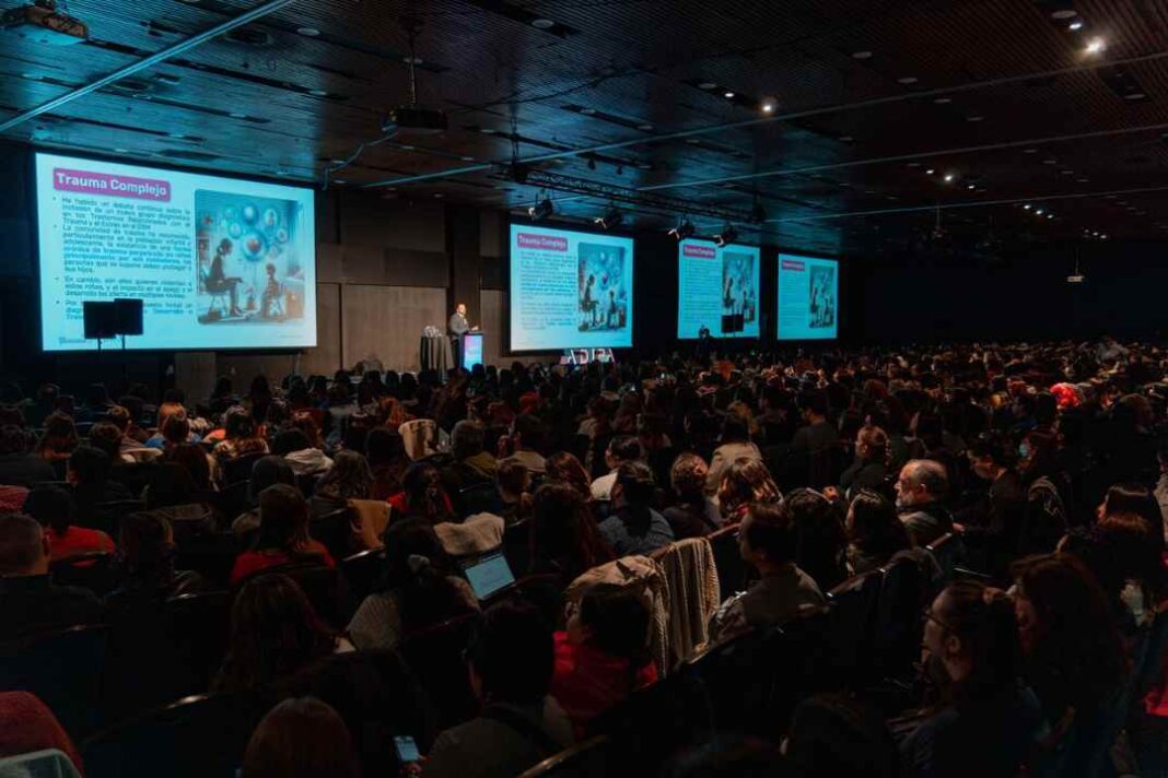 Congreso de psicología clínica en Trauma Complejo resalta innovaciones y avances en materia de salud mental