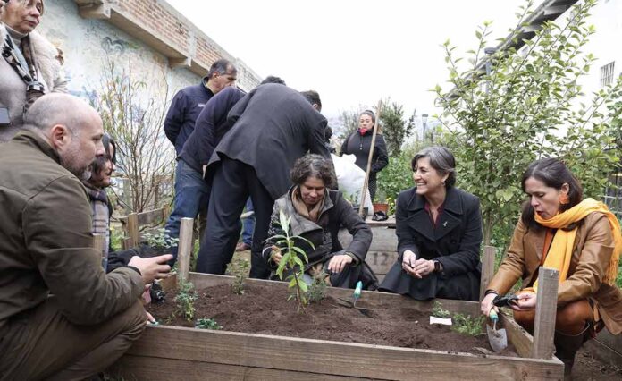 Ministra Aguilera participa del lanzamiento del programa Naturaleza para tu Salud