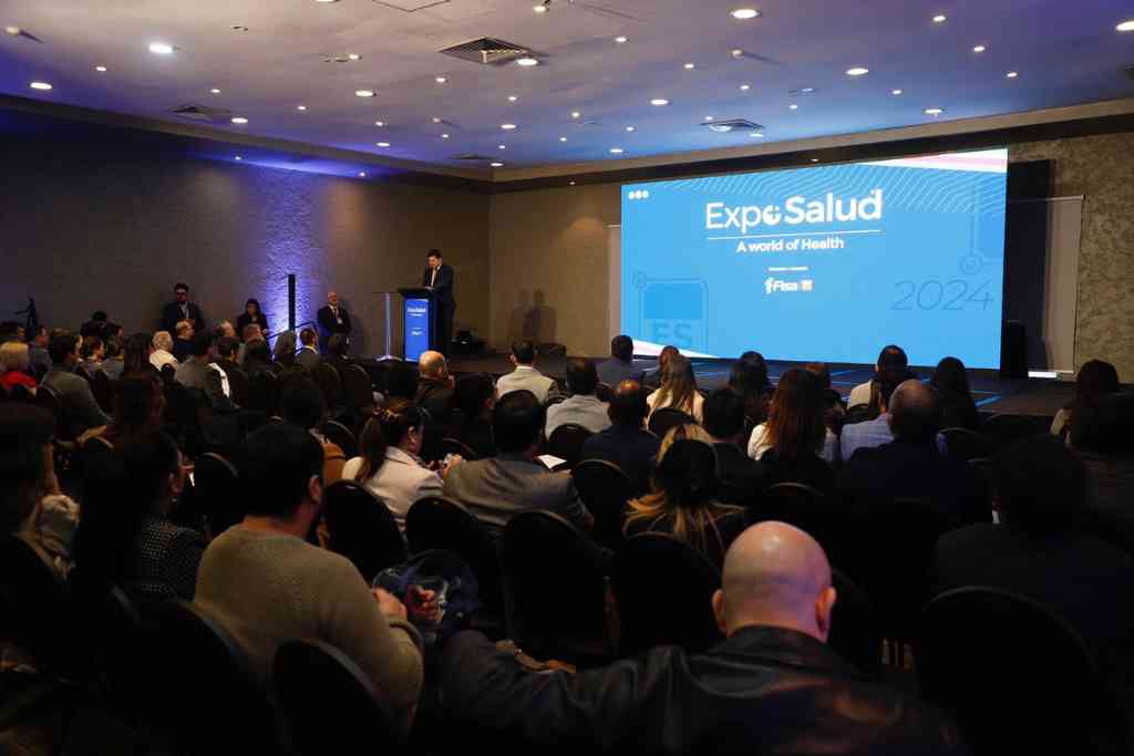 Expo Salud inaugura su 12ª versión con 70 empresas expositoras y un congreso con 16 paneles de discusión