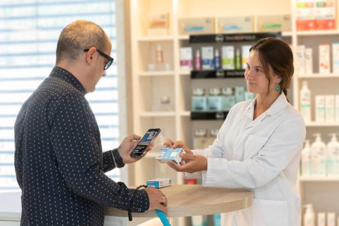 Cinfa adapta los envases de sus medicamentos para personas con discapacidad visual en un proyecto pionero