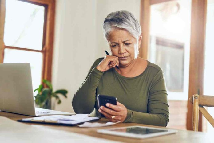 Morosidad de personas mayores crece ante imposibilidad de acceder a empleos formales