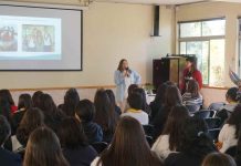 LAB4U y Laboratorio Pfizer realizaron jornada de educación científica en Colegio Almendral LAB4U y Laboratorio Pfizer realizaron jornada de educación científica en Colegio Almendral