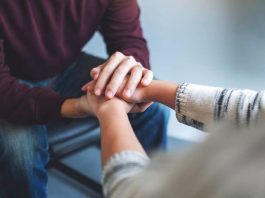 Más de 2 mil 300 intentos suicidas en La Araucanía: Expertos UCT impulsan estrategias interdisciplinarias para abordar la crisis Más de 2 mil 300 intentos suicidas en La Araucanía: Expertos UCT impulsan estrategias interdisciplinarias para abordar la crisis