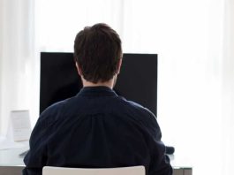 El mercado negro de las licencias médicas: Cómo internet facilita su compra y venta en Chile El mercado negro de las licencias médicas: Cómo internet facilita su compra y venta en Chile