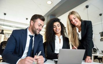 Mucho más que búsqueda de empleo: ¿Cómo construir mi marca personal en LinkedIn? Mucho más que búsqueda de empleo: ¿Cómo construir mi marca personal en LinkedIn?