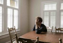 Para poner atención: El impacto en la salud mental de quienes no se toman vacaciones o no se desconectan laboralmente Para poner atención: El impacto en la salud mental de quienes no se toman vacaciones o no se desconectan laboralmente