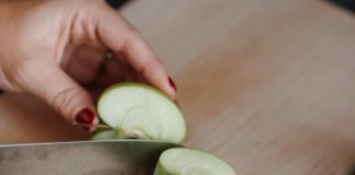 Estas son las frutas y verduras que se recomiendan comer con cáscara