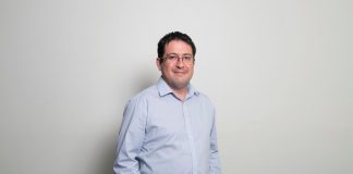 Psicólogo advierte cómo el cambio de horario afecta nuestra salud mental y qué hacer para minimizar su impacto