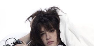 ¡Chile no duerme! Estrés y ansiedad afectan el descanso de la mayoría de los chilenos