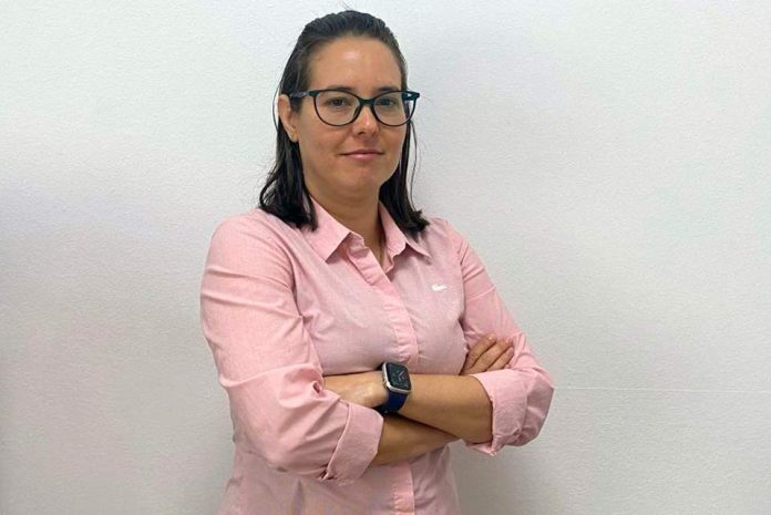 Académica de UDLA investiga la radiación solar UV y su potencial impacto en el tratamiento solar del agua y la salud de las personas Académica de UDLA investiga la radiación solar UV y su potencial impacto en el tratamiento solar del agua y la salud de las personas