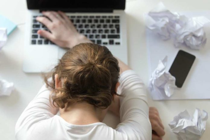 Burnout y rotación laboral ¿Por qué invertir en bienestar emocional es clave para la sostenibilidad de las empresas Burnout y rotación laboral: ¿Por qué invertir en bienestar emocional es clave para la sostenibilidad de las empresas?