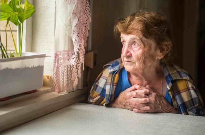 Casi 3 de cada 4 personas mayores en Chile reporta al menos una enfermedad crónica Casi 3 de cada 4 personas mayores en Chile reporta al menos una enfermedad crónica