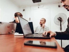 Envejecimiento laboral: un llamado urgente a capacitar y certificar a nuevos talentos