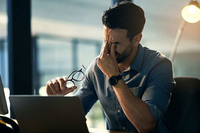 Estrés crónico, sobrecarga y desconexión los riesgos que enfrenta la salud mental laboral Estrés crónico, sobrecarga y desconexión: los riesgos que enfrenta la salud mental laboral