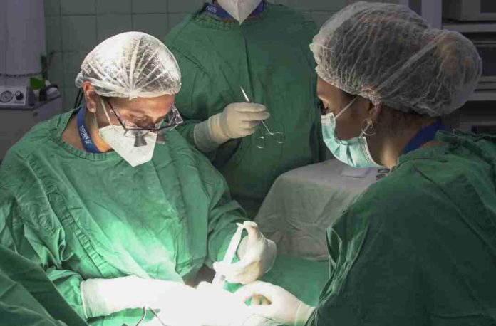 Operativo solidario realizará más de 2 mil prestaciones médicas en la Región de Tarapacá para disminuir las listas de espera Operativo solidario realizará más de 2 mil prestaciones médicas en la Región de Tarapacá para disminuir las listas de espera