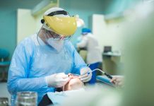 Salud bucal: ¿Es mejor una endodoncia o una extracción dental?