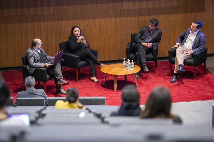 Simposio “Cáncer en Chile: ¿Dónde estamos? Simposio “Cáncer en Chile: ¿Dónde estamos?