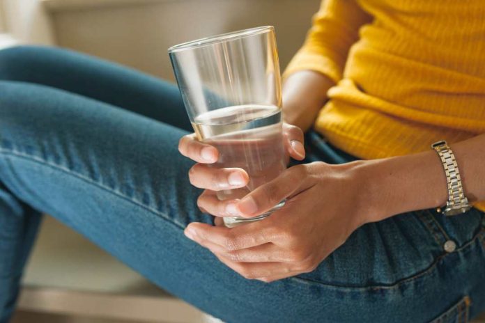 ¿Por qué el agua sale turbia y qué se debe hacer al respecto