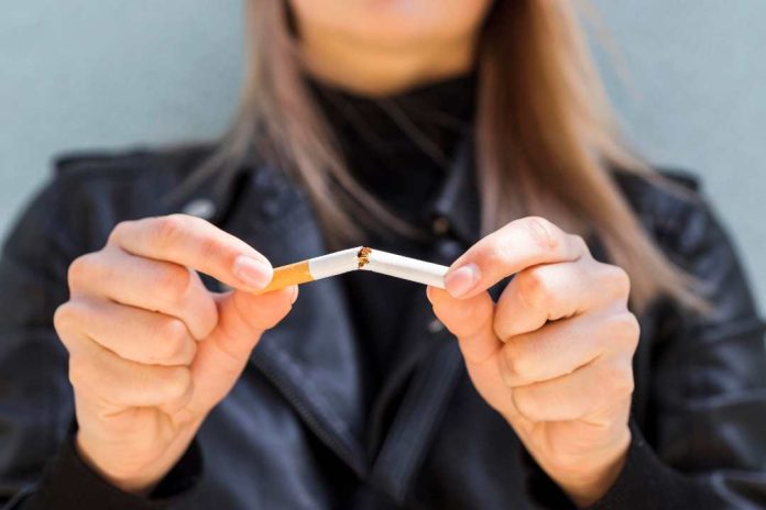 Día Mundial sin Tabaco 33% de trabajadoras y trabajadores fuman y están expuestos a riesgos pulmonares en labores con condiciones extremas Día Mundial sin Tabaco: 33% de trabajadoras y trabajadores fuman y están expuestos a riesgos pulmonares en labores con condiciones extremas