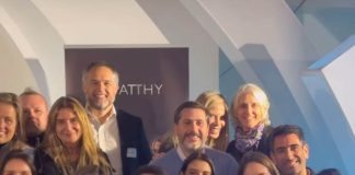 Fundación Umbrella Family Presente en el Lanzamiento en Chile de "Adventure Finance" versión en español, Hito en Chile de la destacada Líder de Impacto, Rosa Madera