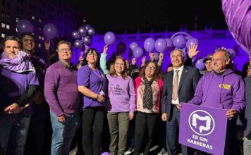 La Moneda se iluminó para el Día de las Enfermedades Inflamatorias del Intestino