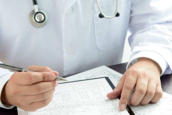 Licencias médicas en la mira advierten debilidades legales ante fraude masivo Licencias médicas en la mira: advierten debilidades legales ante fraude masivo