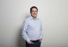 Pertenecer para ser alguien: psicólogo advierte los riesgos de la incorporación de adolescentes a barras bravas