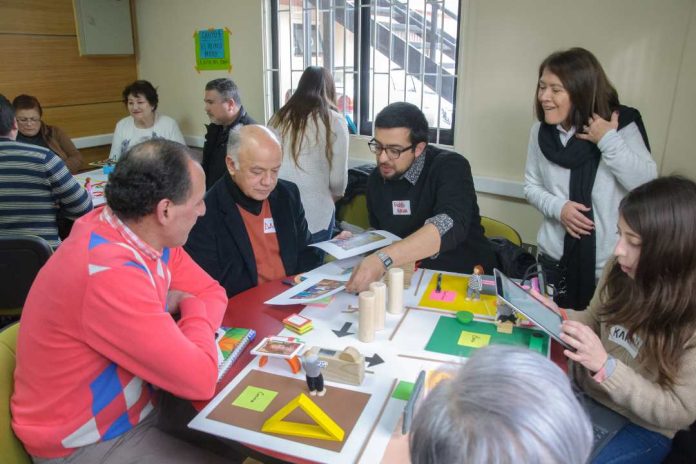 USM desarrolla proyecto interdisciplinario que busca prevenir caídas en adultos mayores